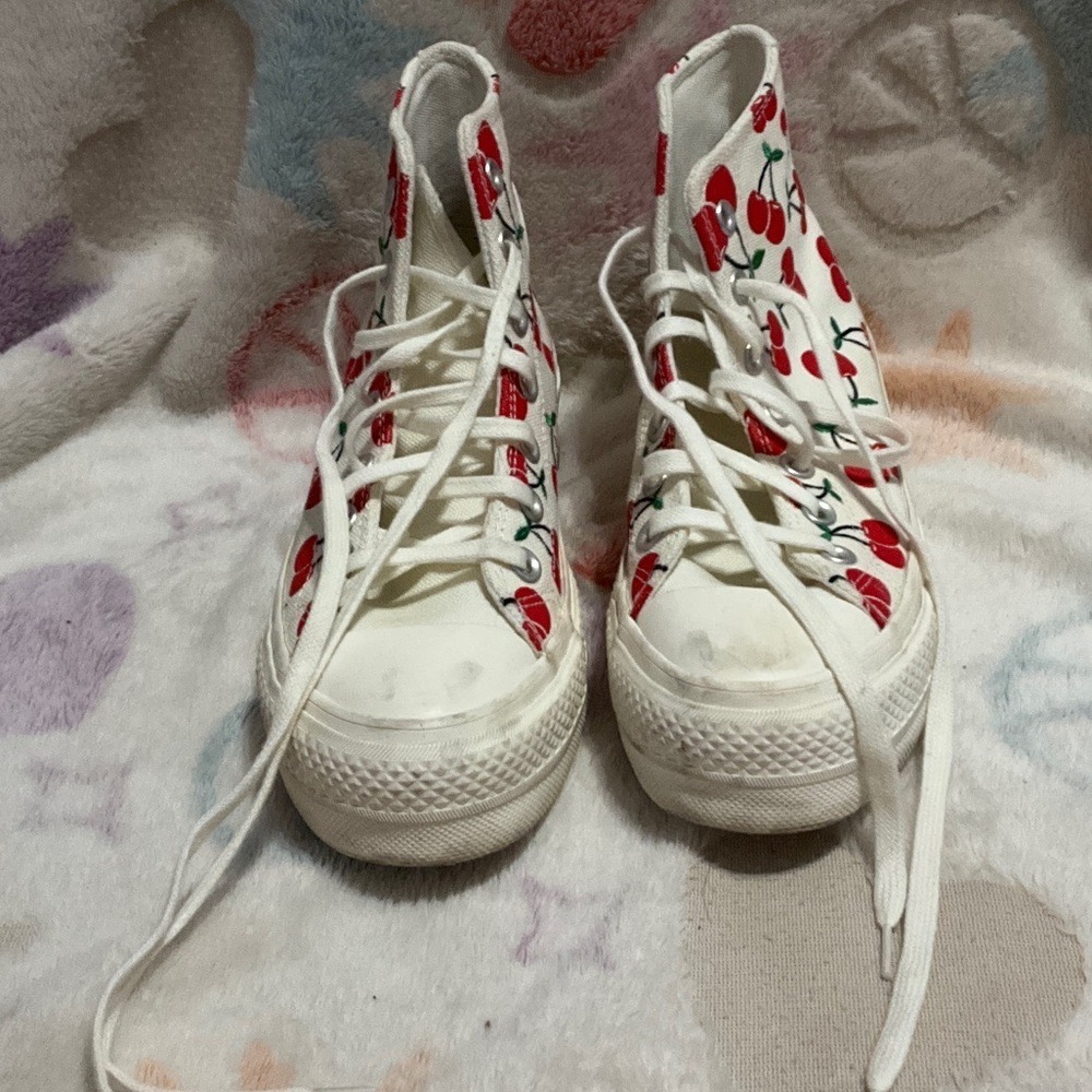 Converse Cherry Pattern High-Tops